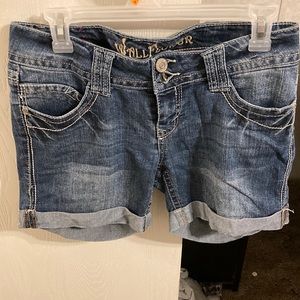 Wallflower size 5 shorts